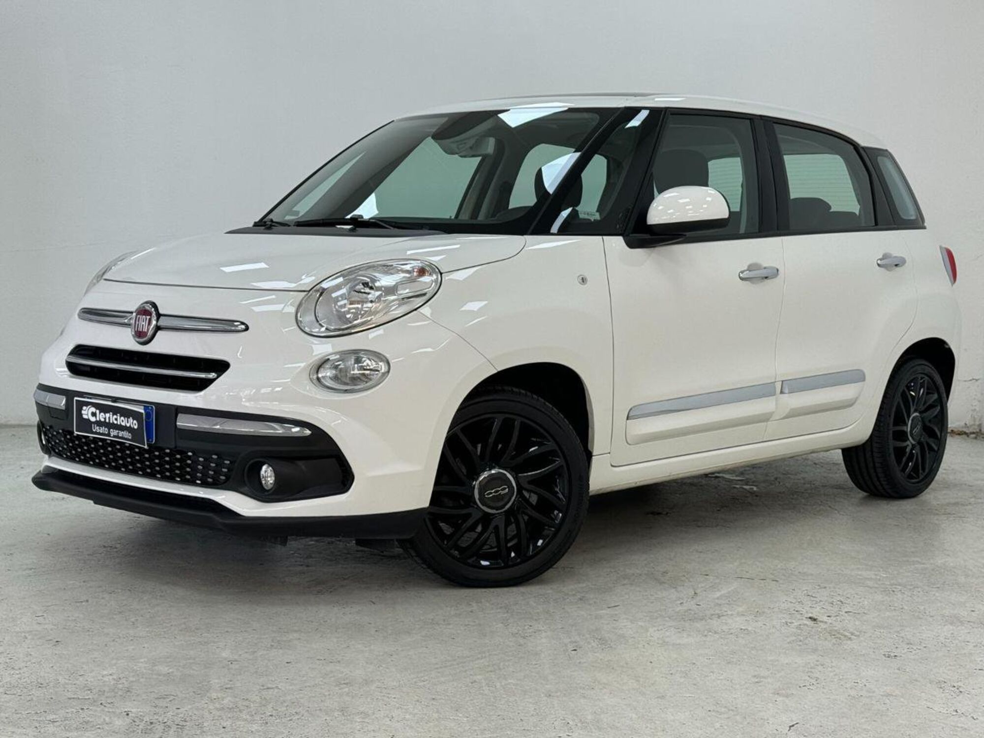 Fiat 500L 1.4 95 CV Lounge  del 2018 usata a Lurate Caccivio