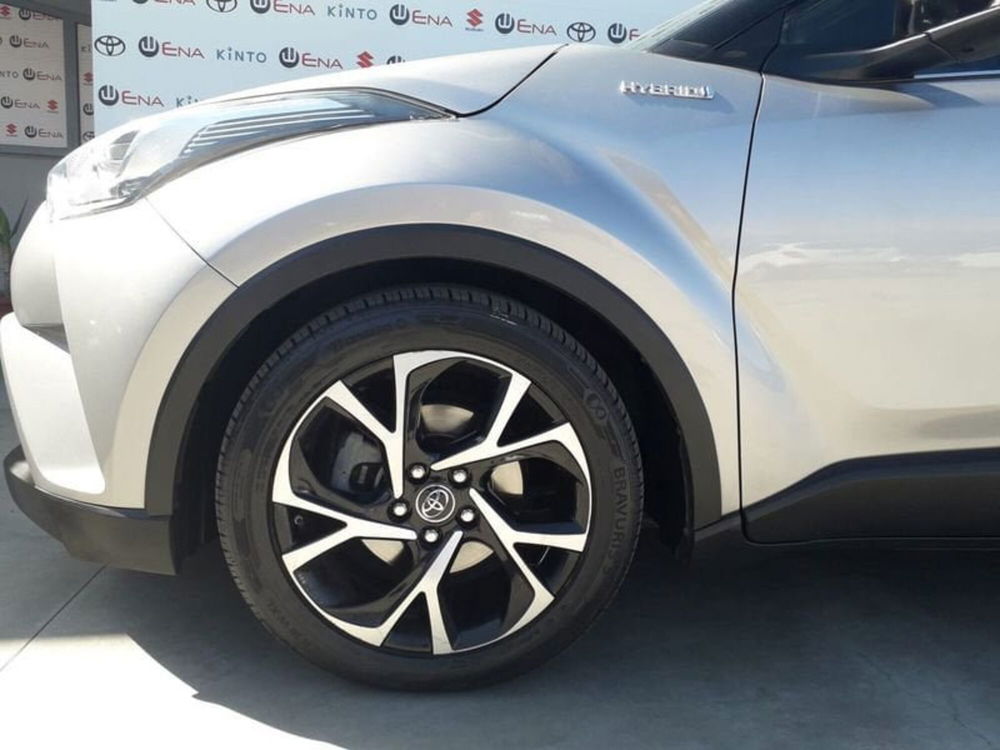 Toyota Toyota C-HR usata a Cagliari (10)