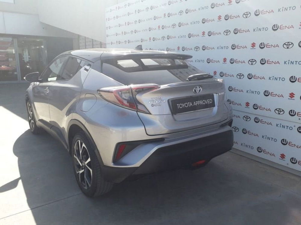 Toyota Toyota C-HR usata a Cagliari (7)