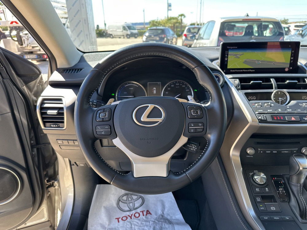 Lexus NX usata a Ragusa (10)