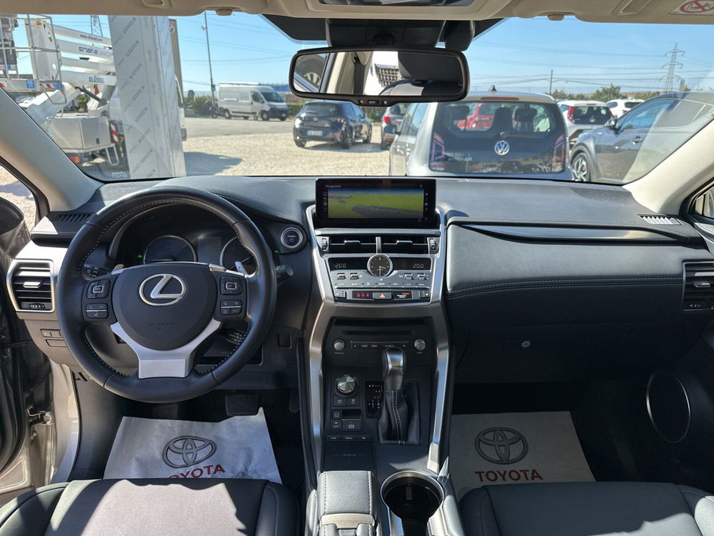 Lexus NX usata a Ragusa (9)