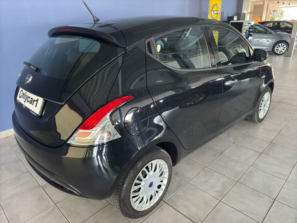 Lancia Ypsilon usata a Ferrara (5)