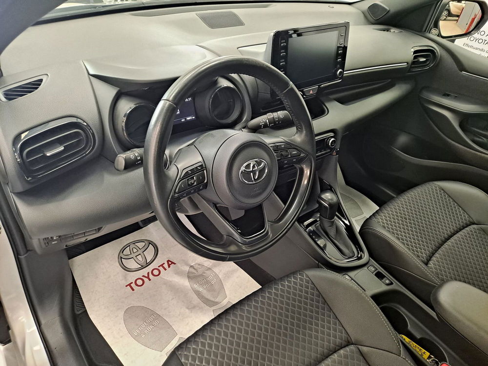 Toyota Yaris usata a Roma (17)