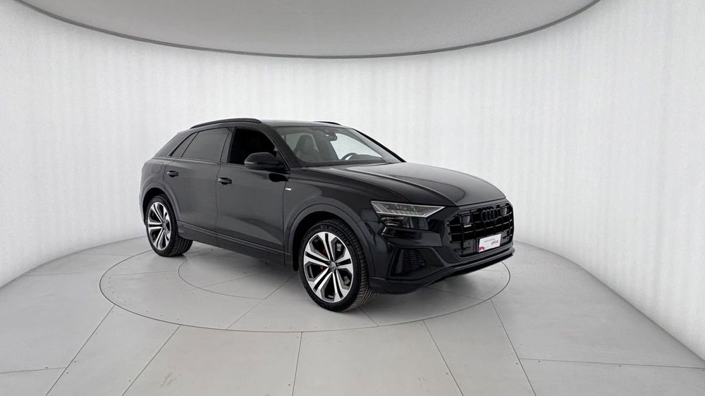 Audi Q8 usata a Massa-Carrara (7)