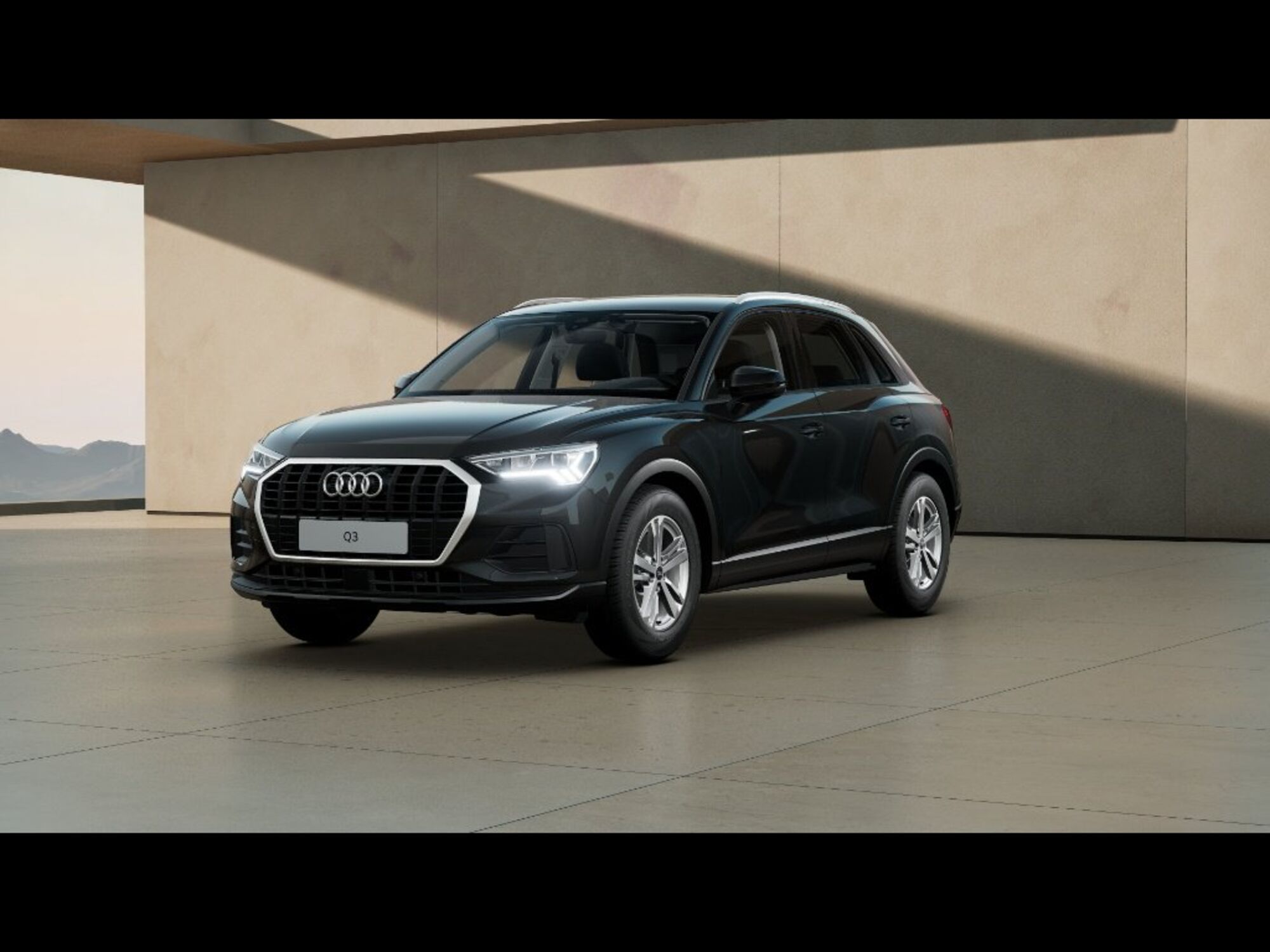 Audi Q3 35 TDI quattro S tronic Business  nuova a Livorno