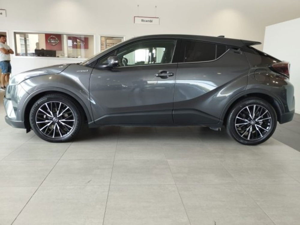 Toyota Toyota C-HR usata a Sassari (3)