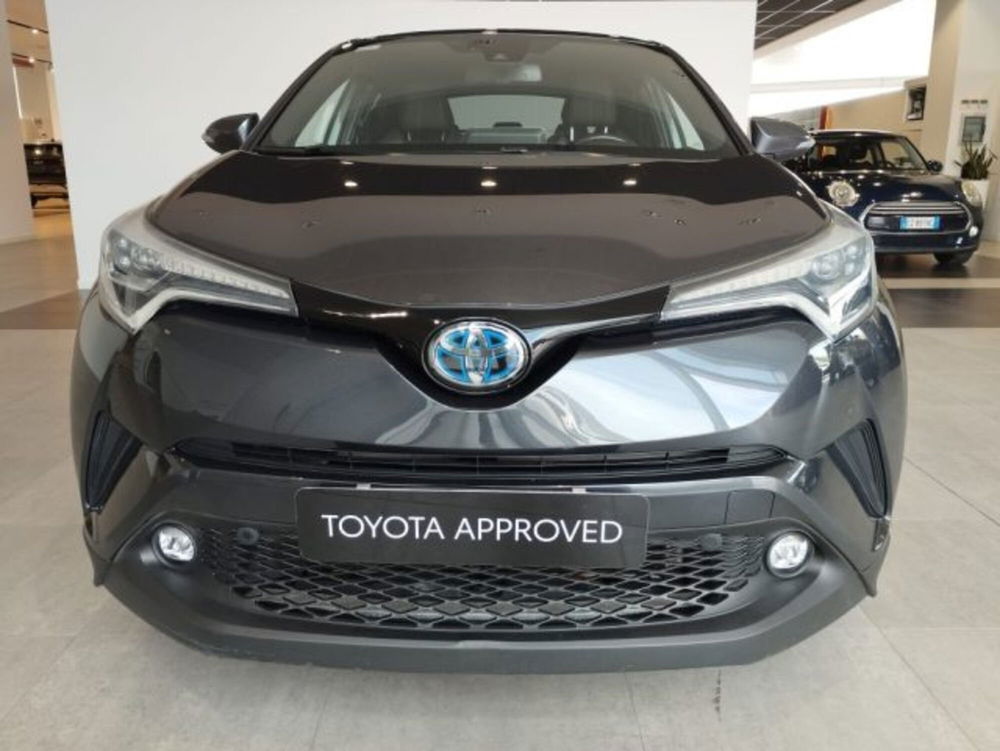 Toyota Toyota C-HR usata a Sassari (5)