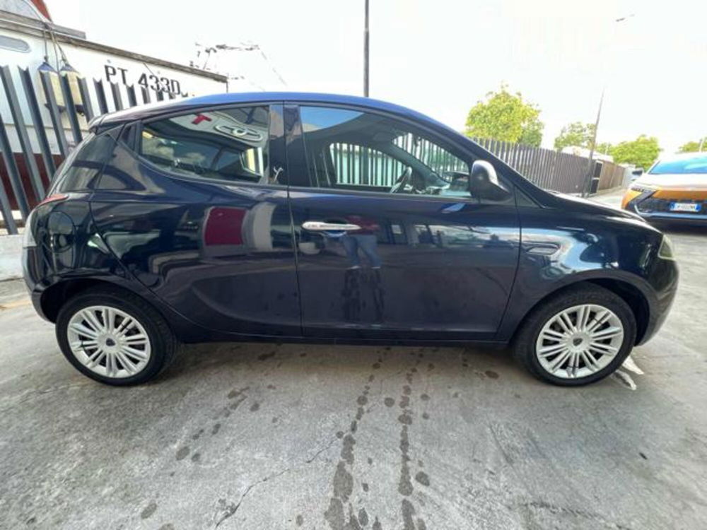 Lancia Ypsilon usata a Sassari (5)