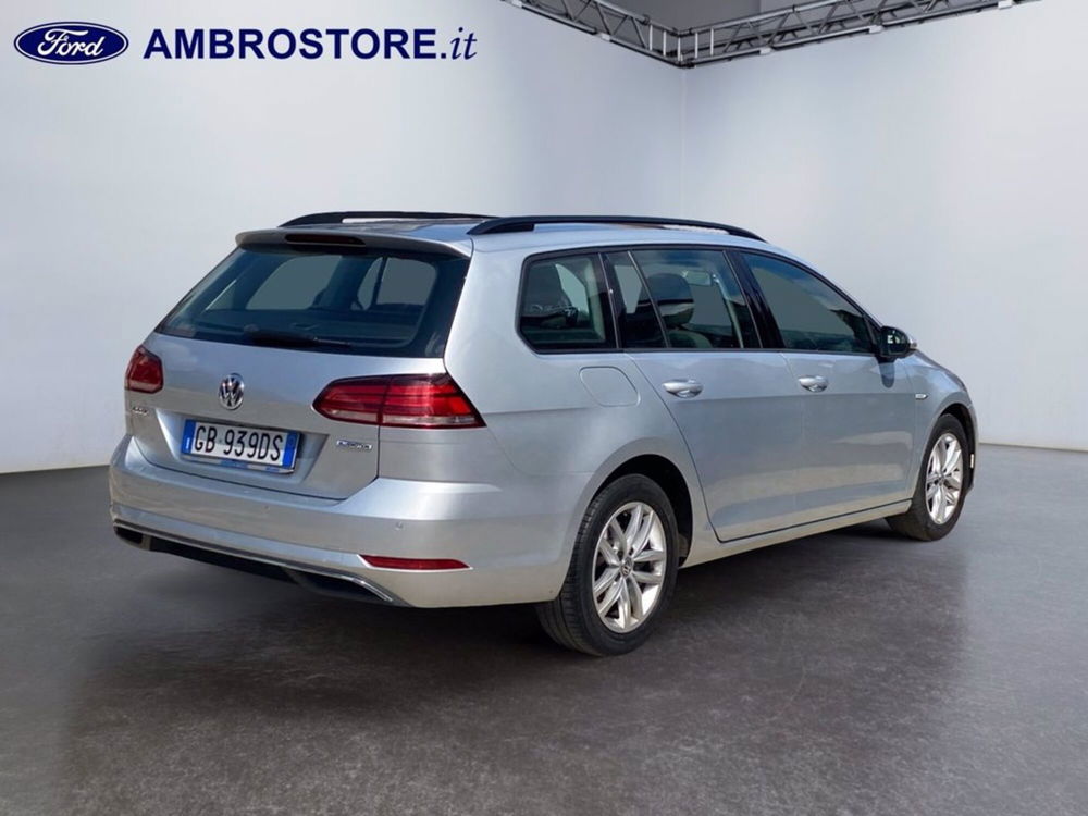 Volkswagen Golf Variant usata a Milano (5)