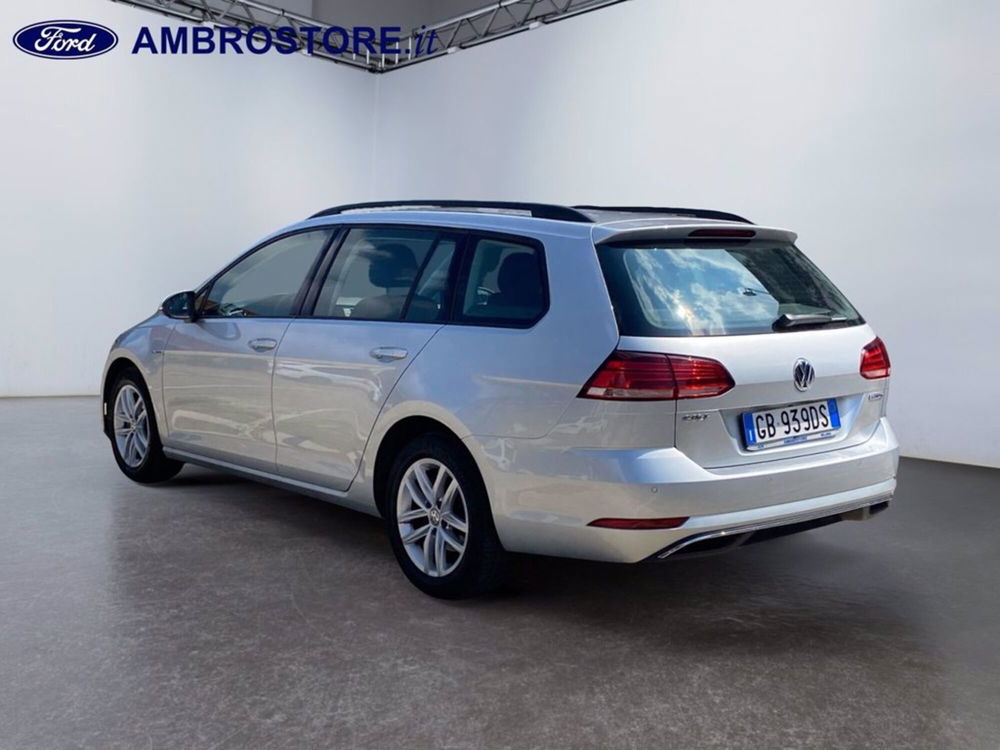 Volkswagen Golf Variant usata a Milano (7)