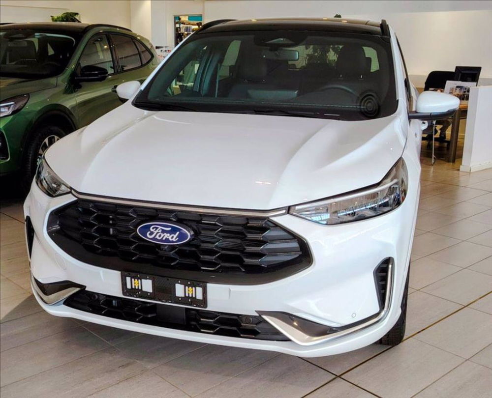 Ford Kuga nuova a Milano (2)