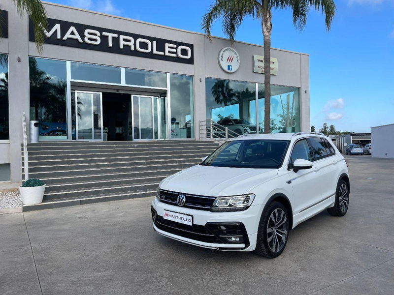 Volkswagen Tiguan 1.6 TDI SCR Sport BlueMotion Technology  del 2019 usata a Tricase