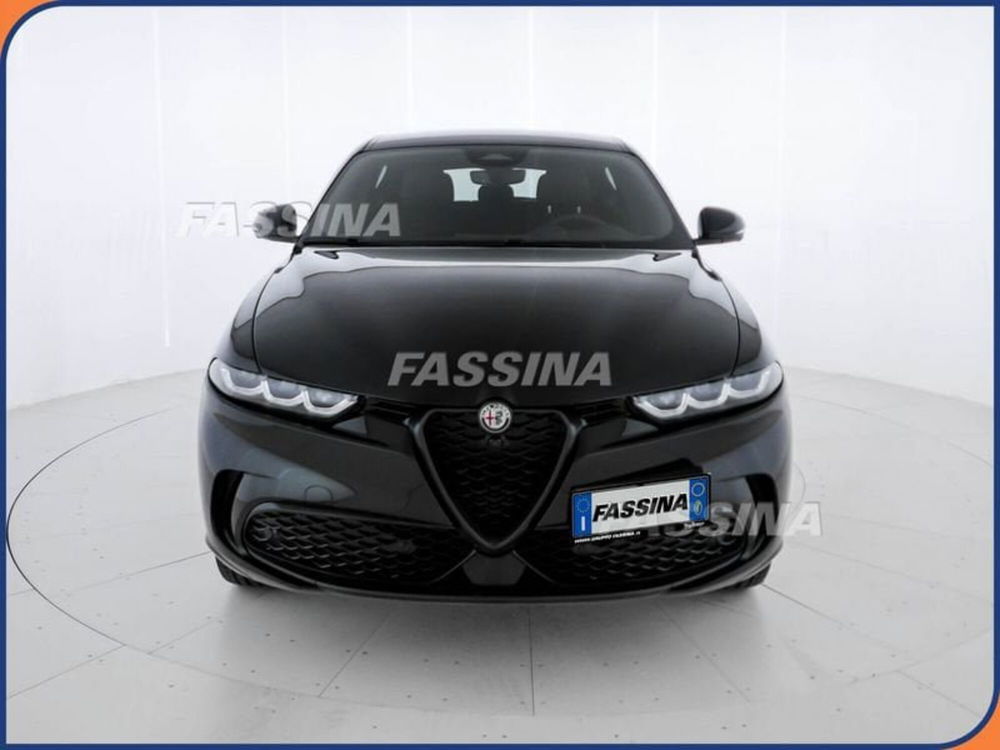 Alfa Romeo Tonale nuova a Milano (2)