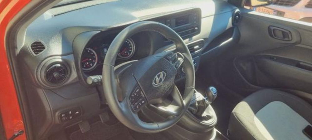 Hyundai i10 usata a Savona (11)