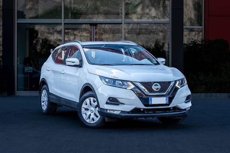 Nissan Qashqai 1.3 DIG-T 140 CV Acenta Premium del 2021 usata a Faedo