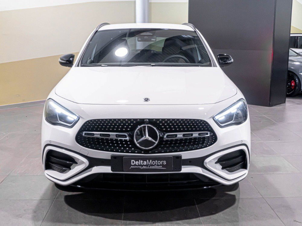 Mercedes-Benz GLA SUV nuova a Ancona (2)