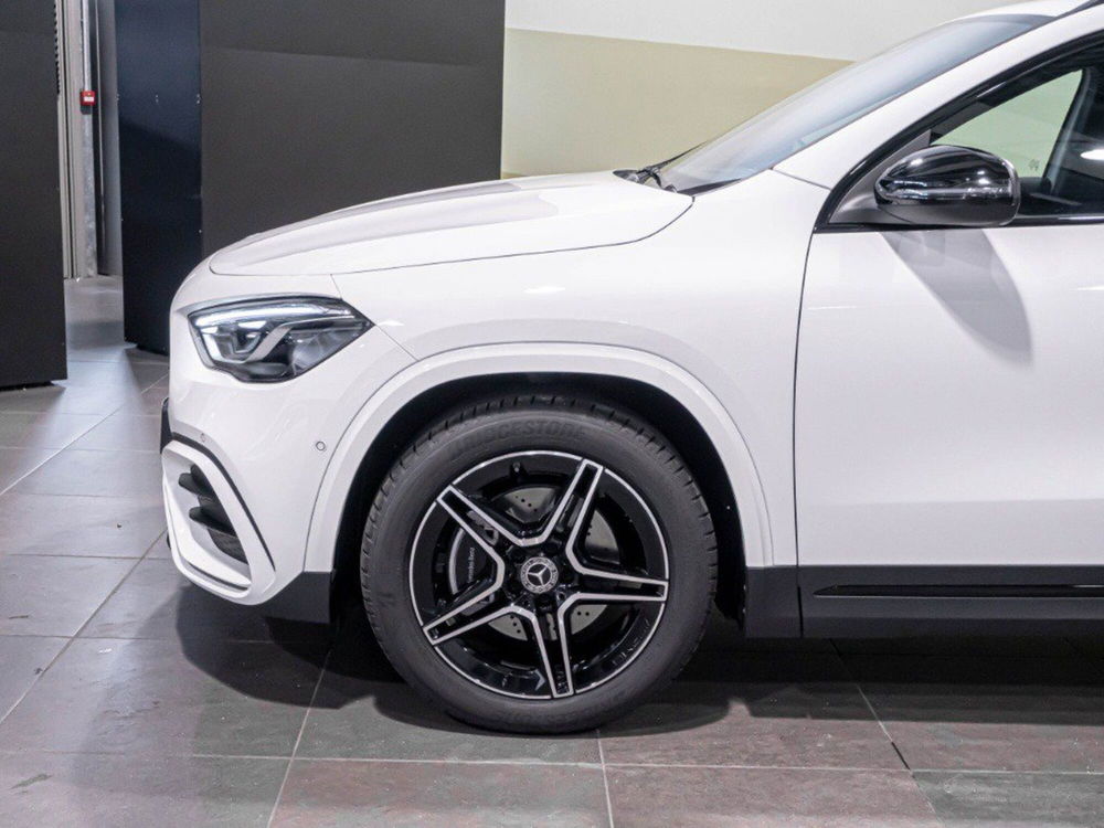 Mercedes-Benz GLA SUV nuova a Ancona (4)