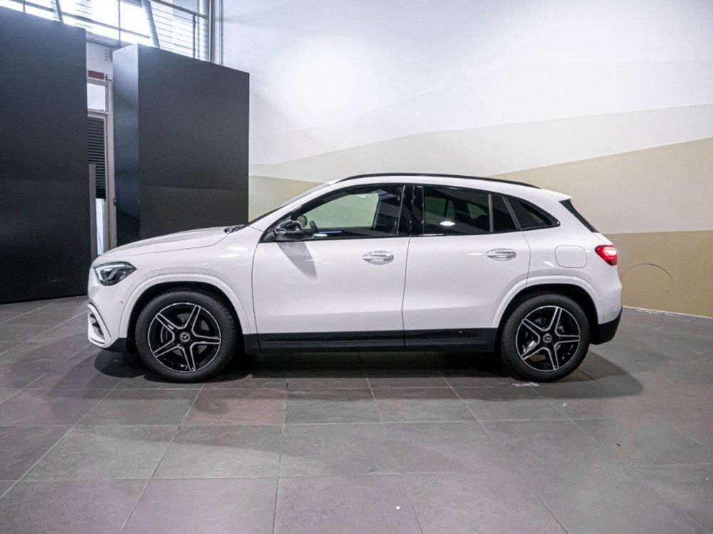 Mercedes-Benz GLA SUV nuova a Ancona (5)