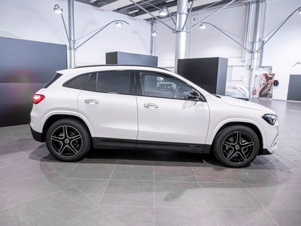 Mercedes-Benz GLA SUV nuova a Ancona (9)