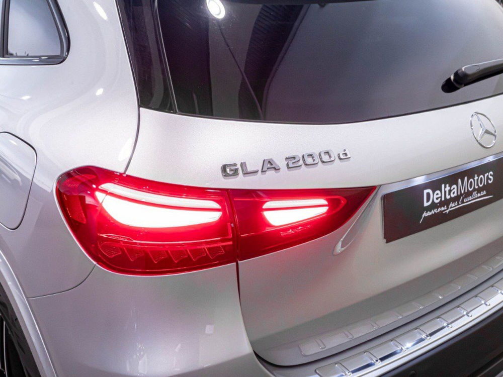 Mercedes-Benz GLA SUV nuova a Ancona (6)