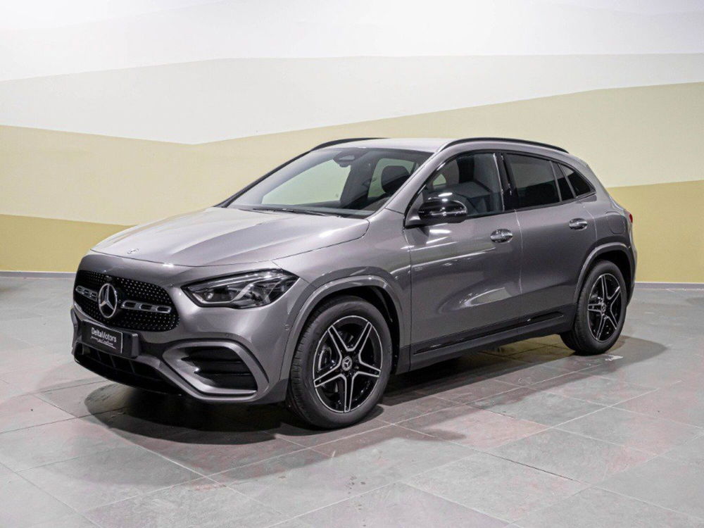 Mercedes-Benz GLA SUV nuova a Ancona