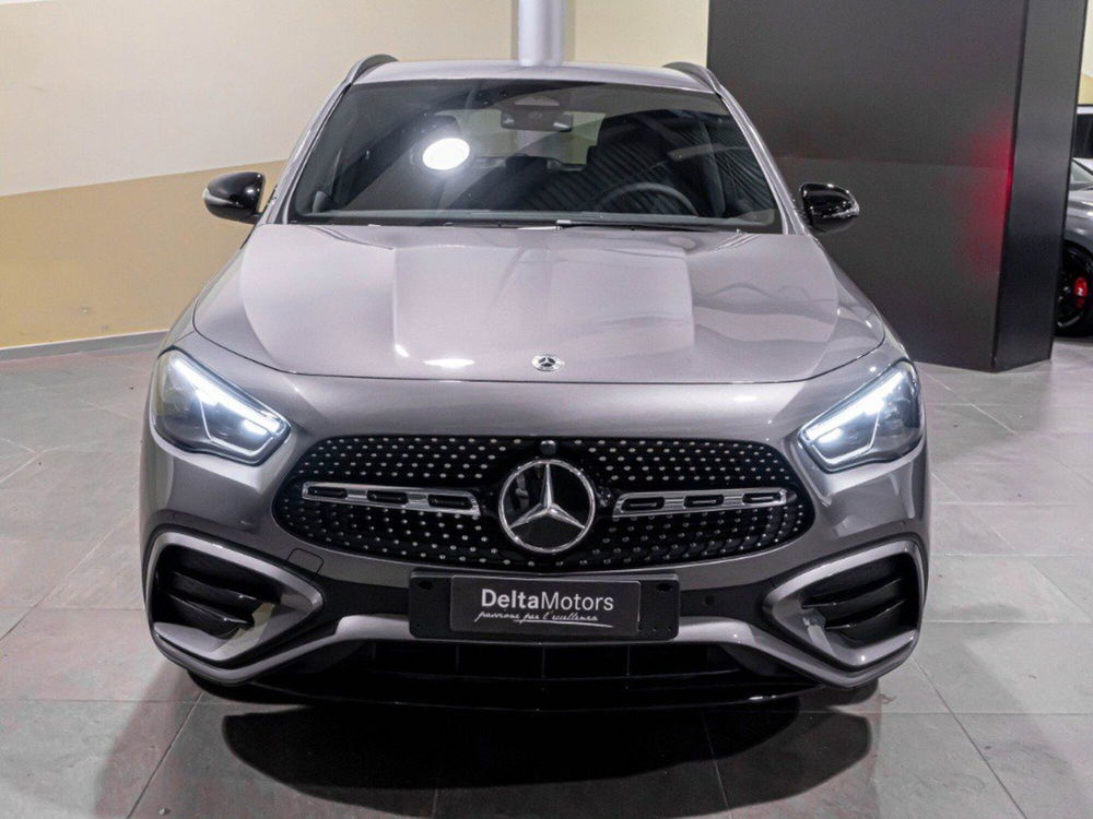 Mercedes-Benz GLA SUV nuova a Ancona (2)