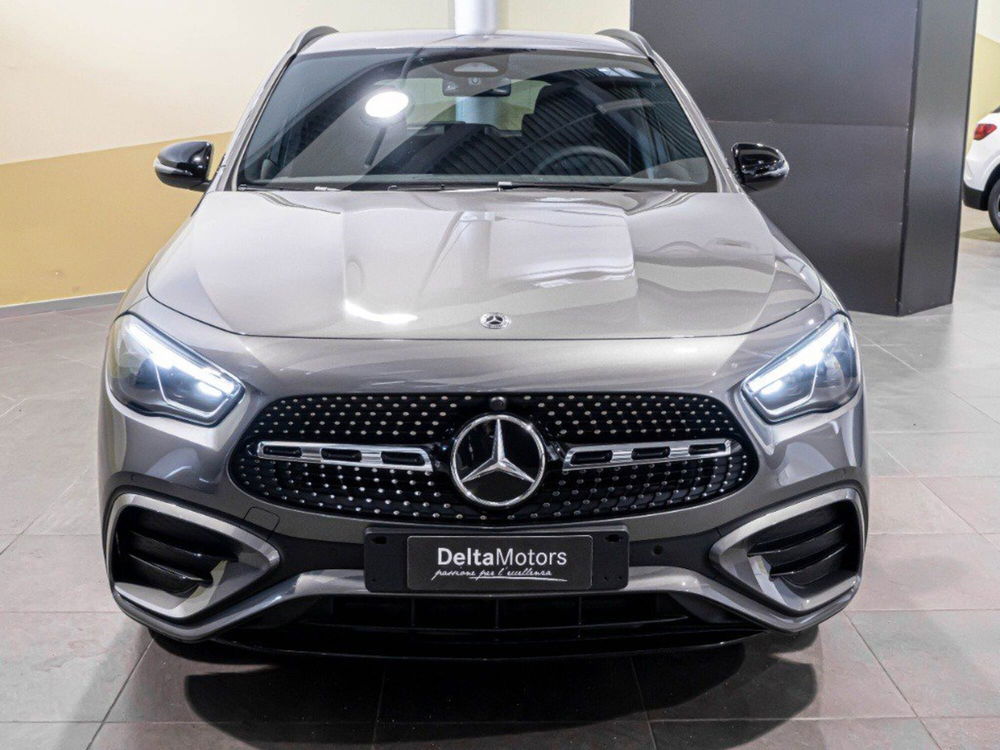 Mercedes-Benz GLA SUV nuova a Ancona (2)