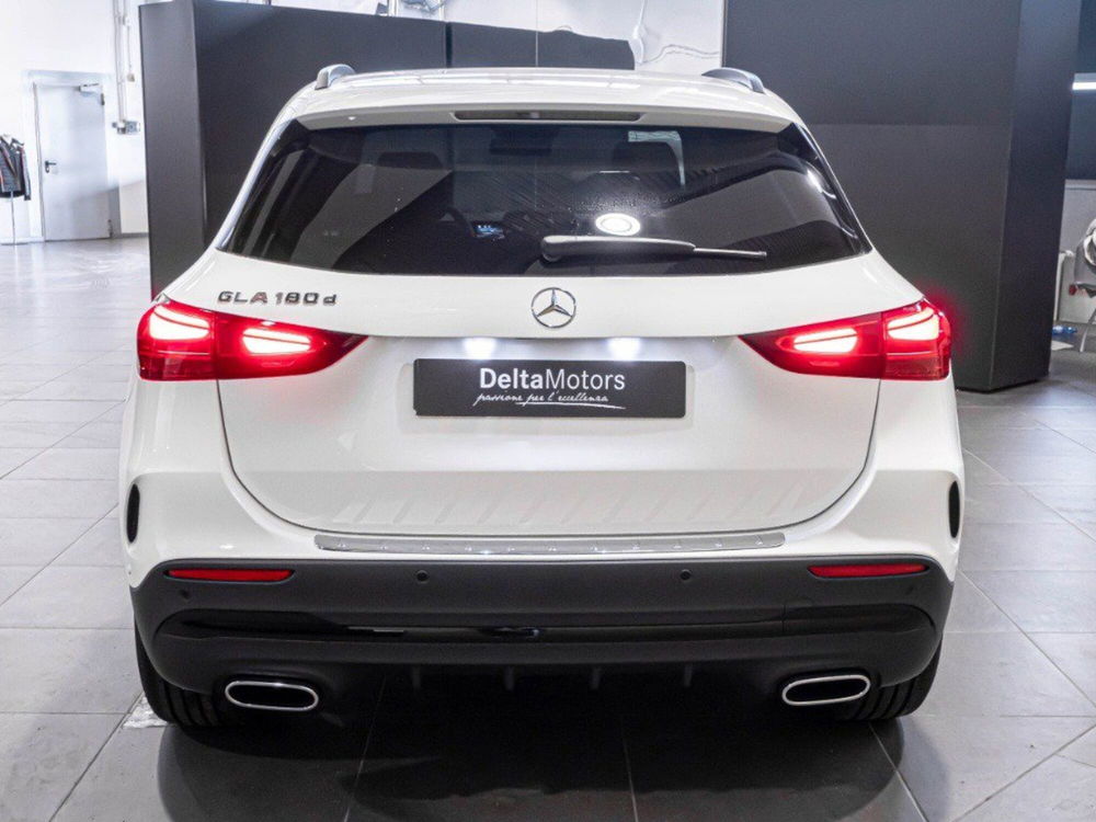 Mercedes-Benz GLA SUV nuova a Ancona (7)