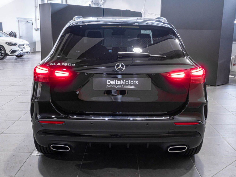 Mercedes-Benz GLA SUV nuova a Ancona (7)