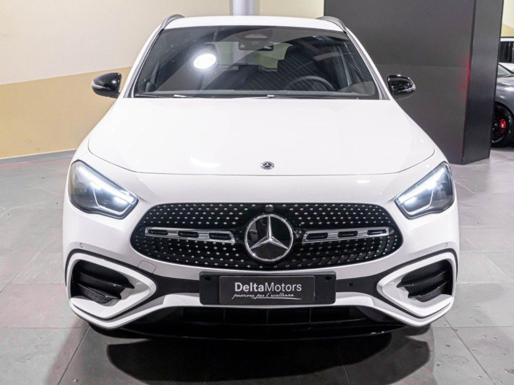 Mercedes-Benz GLA SUV nuova a Ancona (2)