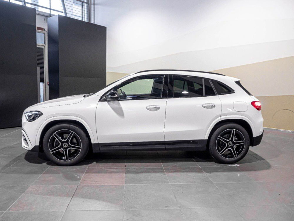 Mercedes-Benz GLA SUV nuova a Ancona (5)