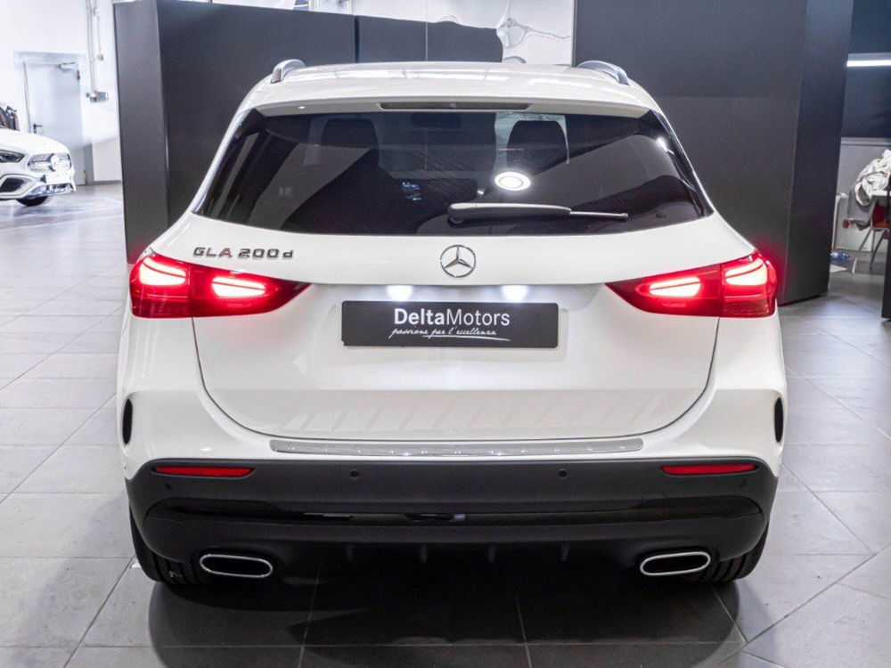 Mercedes-Benz GLA SUV nuova a Ancona (7)