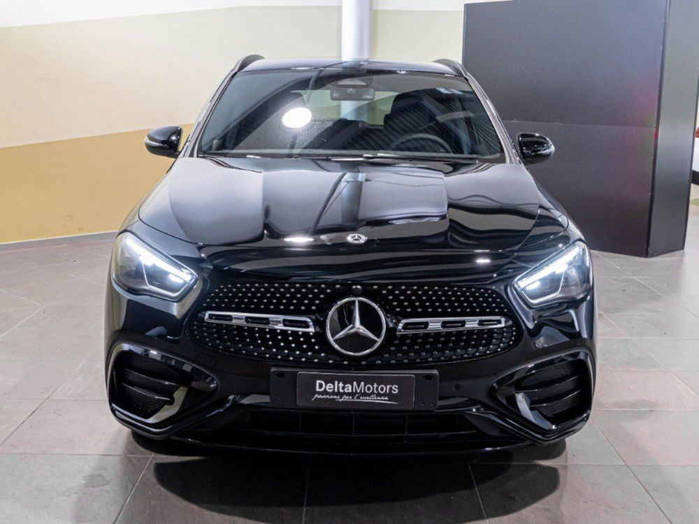 Mercedes-Benz GLA SUV nuova a Ancona (2)