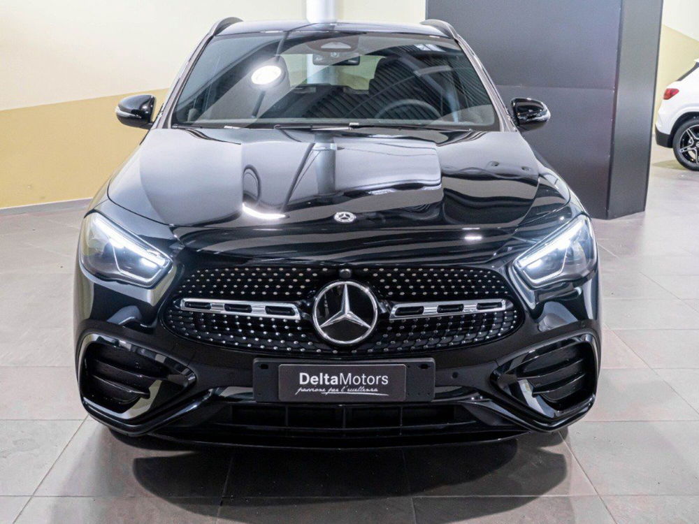 Mercedes-Benz GLA SUV nuova a Ancona (2)