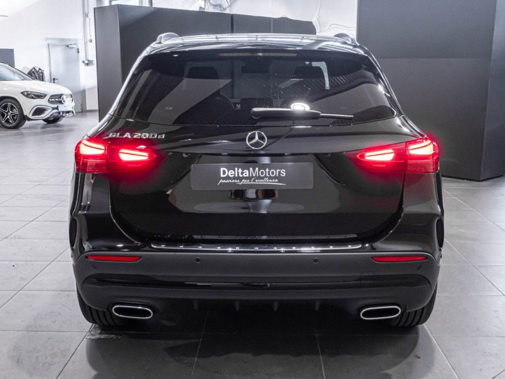 Mercedes-Benz GLA SUV nuova a Ancona (7)