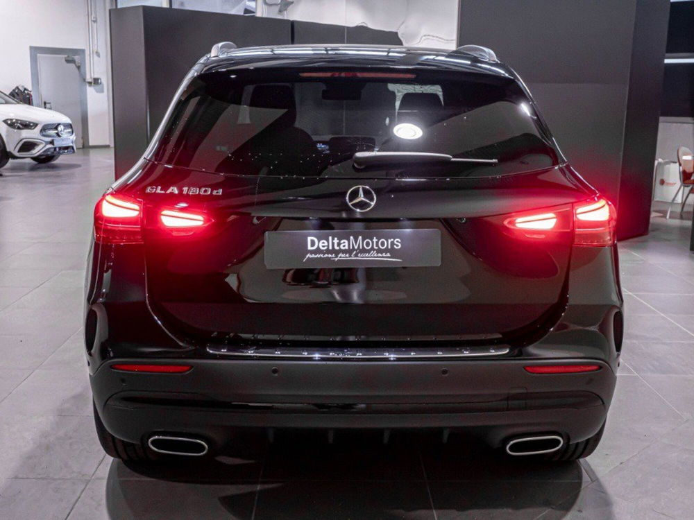 Mercedes-Benz GLA SUV nuova a Ancona (7)