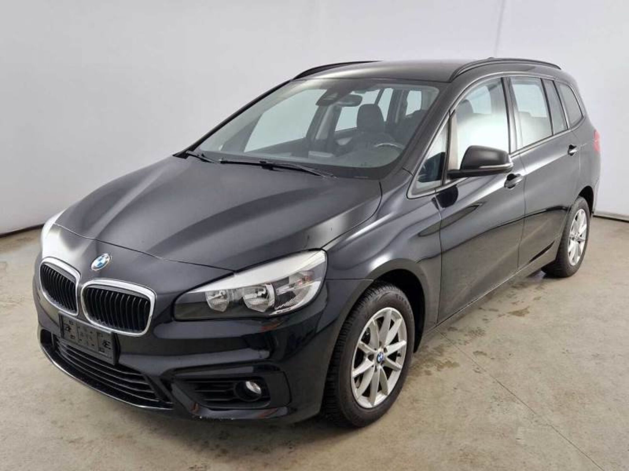 BMW Serie 2 Gran Tourer 218d  del 2017 usata a Sala Consilina