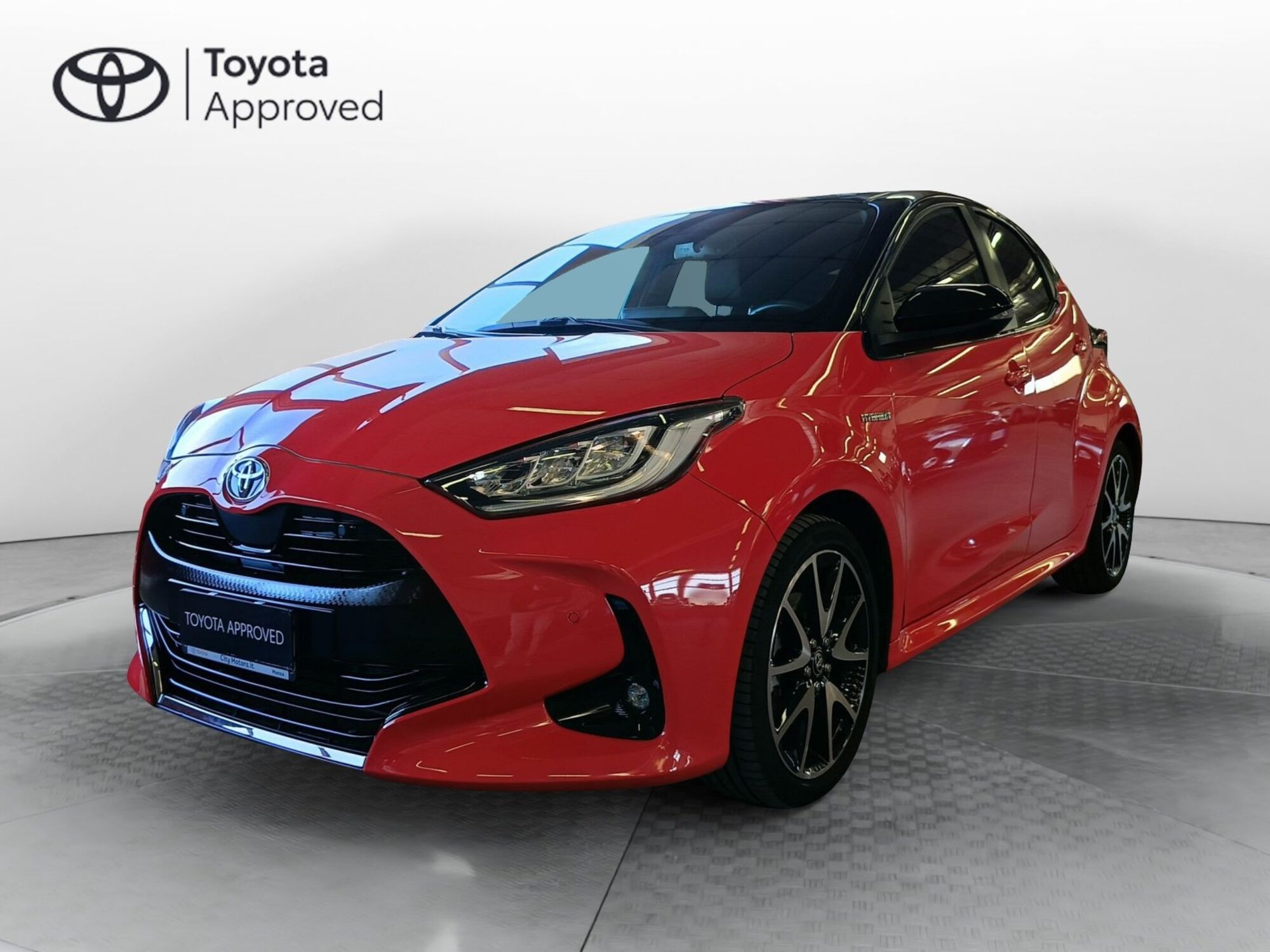 Toyota Yaris 1.5 Hybrid 5 porte Premiere del 2020 usata a Monza