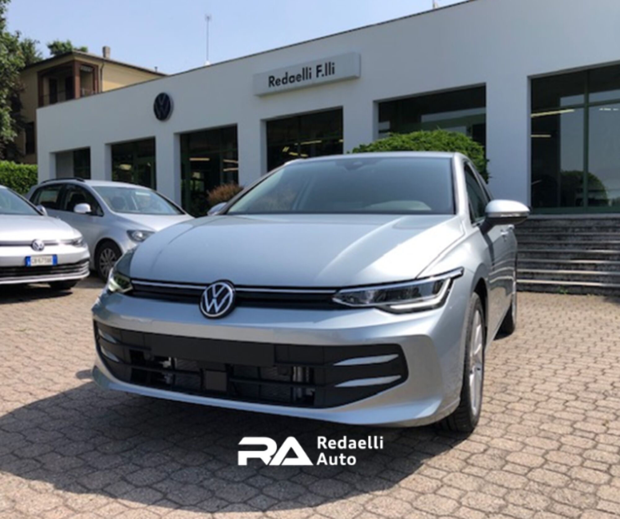 Volkswagen Golf 2.0 TDI 150 CV DSG SCR 4Motion R-Line nuova a Casatenovo