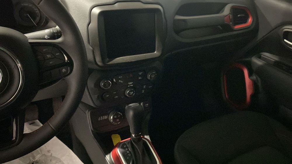 Jeep Renegade usata a Bergamo (11)