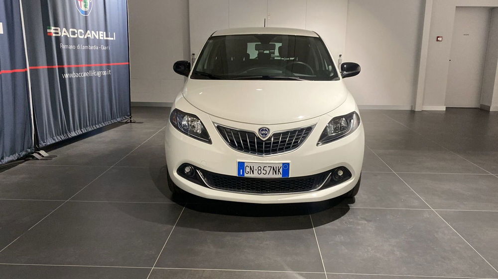 Lancia Ypsilon usata a Bergamo (5)