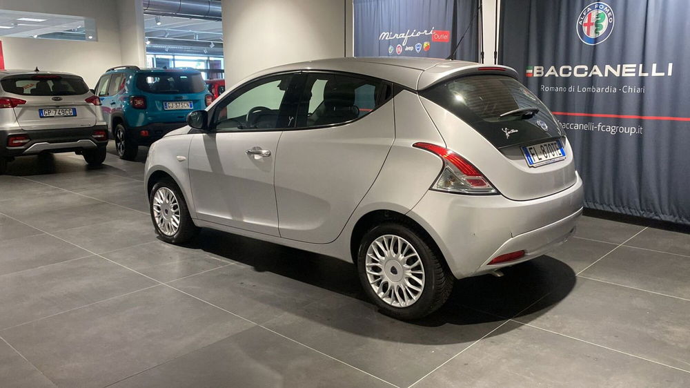 Lancia Ypsilon usata a Bergamo (2)