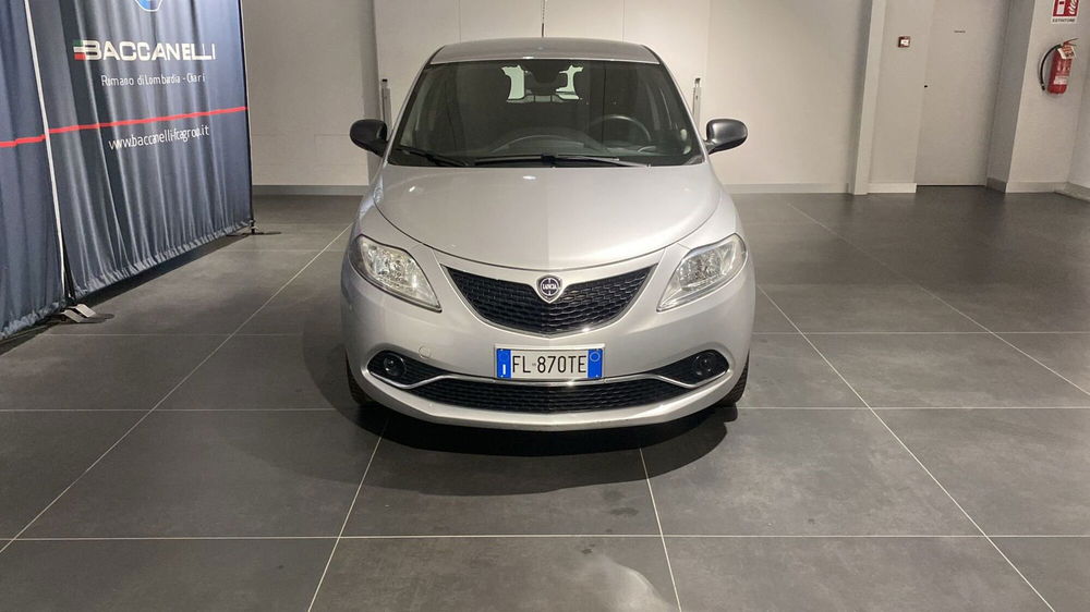 Lancia Ypsilon usata a Bergamo (6)