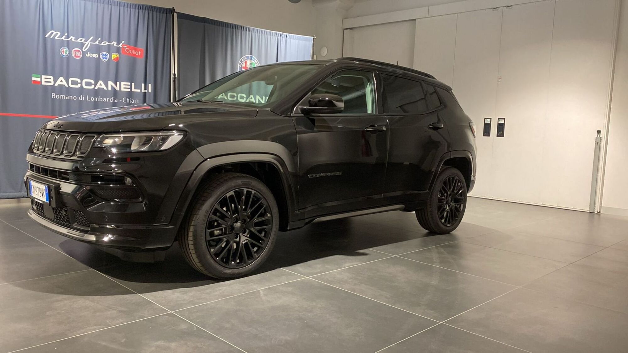 Jeep Compass 1.6 Multijet II 2WD S  del 2023 usata a Romano di Lombardia