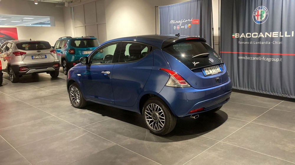 Lancia Ypsilon usata a Bergamo (2)