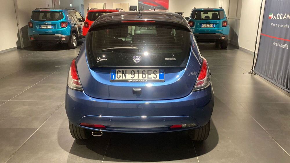 Lancia Ypsilon usata a Bergamo (3)