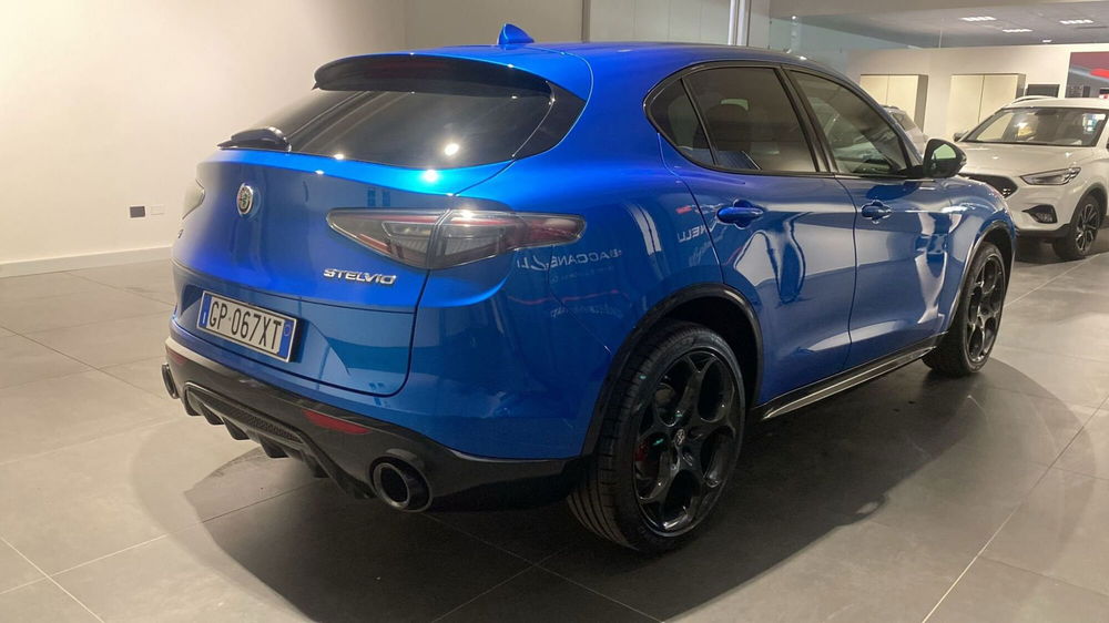 Alfa Romeo Stelvio usata a Bergamo (4)