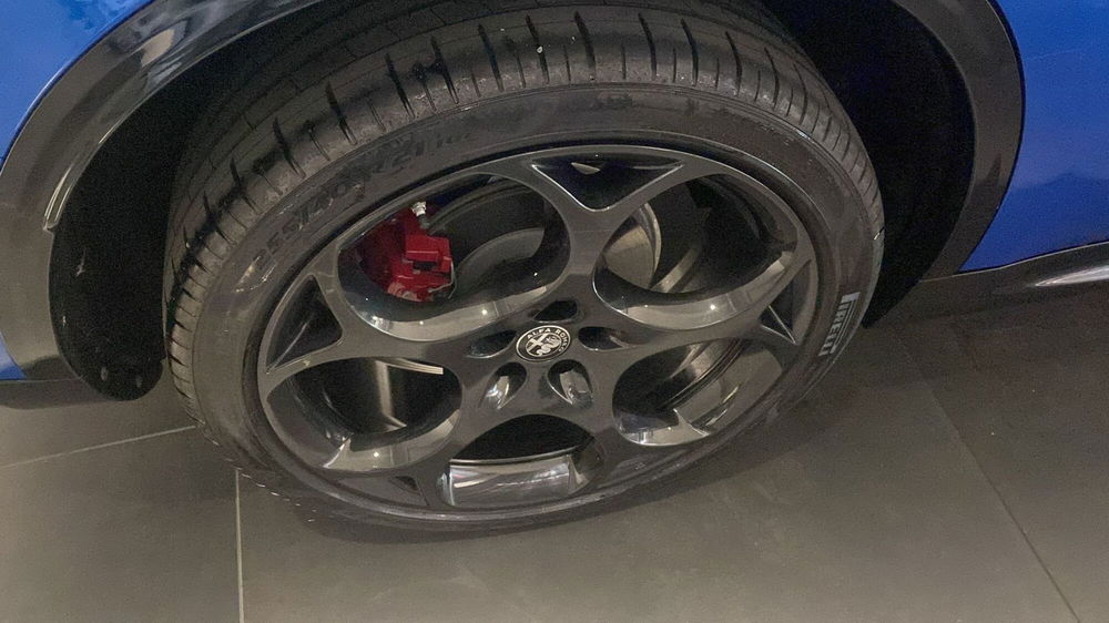 Alfa Romeo Stelvio usata a Bergamo (8)