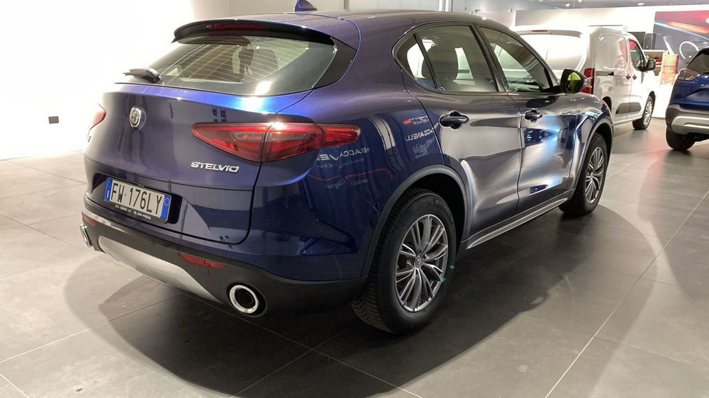 Alfa Romeo Stelvio usata a Bergamo (4)