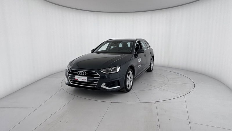 Audi A4 Avant 35 TDI/163 CV S tronic Business Advanced  del 2020 usata a Massa